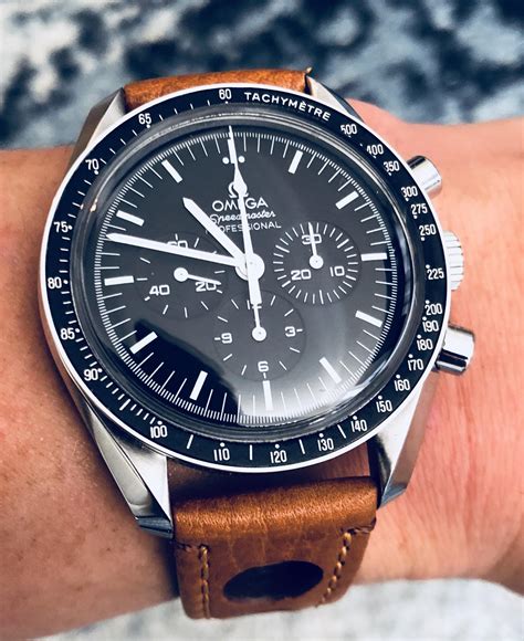 Omega Speedmaster moonwatch professional